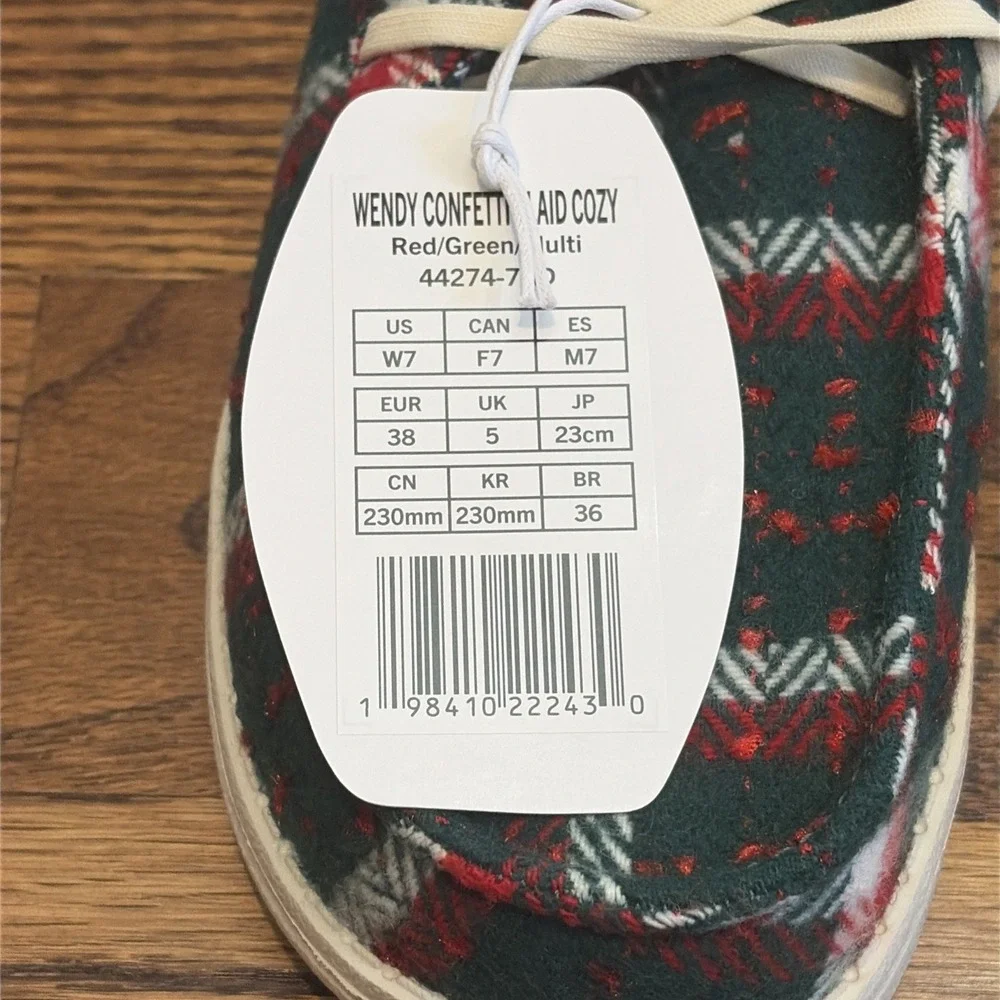 Hey Dude Wendy Confetti Plaid Lined Cozy Green White Red Shoes Women's Size 7